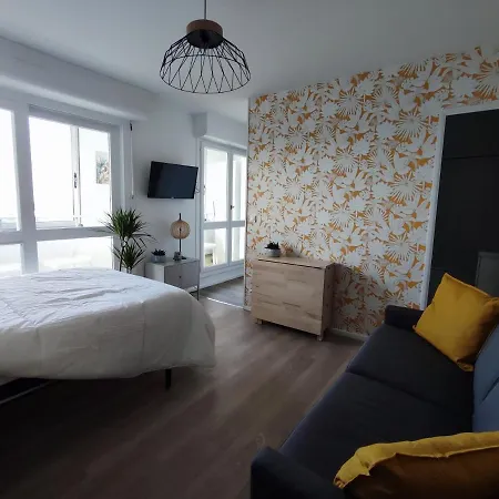 22 - Coucher De Soleil & Vue * קורסיי-סור-מר