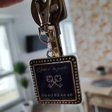 22 - Coucher De Soleil & Vue דירה